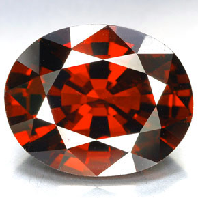 Granada espessartita Vermelho Natural 9.53ct, Corte Oval, VVS-VS