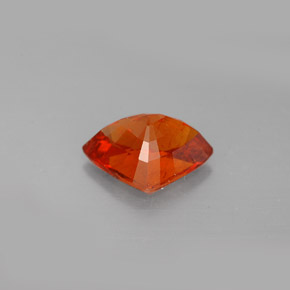 Granada espessartita laranja natural 2,57ct, forma extravagante, SI
