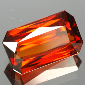 Granada espessartita laranja natural 2,28ct, corte esmeralda, VVS-VS