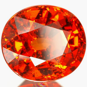 Granada espessartita laranja natural 2,94ct, corte oval, VS-SI