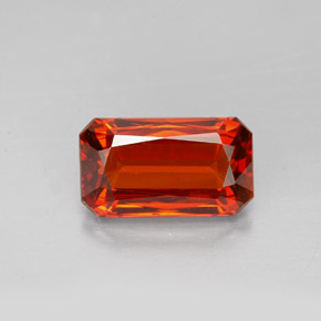 Granada espessartita laranja natural 2,79ct, corte esmeralda, VS-SI