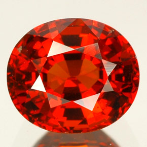 Granada espessartita laranja natural 2,50ct, corte oval, VVS-VS
