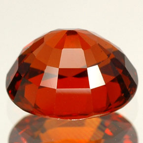 Granada espessartita laranja natural 2,50ct, corte oval, VVS-VS