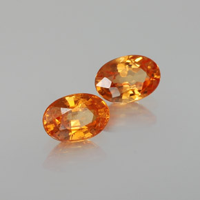 Pedras preciosas de granada espessartita laranja natural de  ct, corte oval, VS