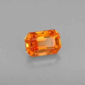 Granada espessartita laranja natural 0,83ct, corte esmeralda, VS