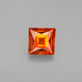 Granada espessartita laranja natural 0,65ct, quadrado, VS-SI