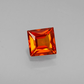 Granada espessartita laranja natural 0,62ct, quadrado, VVS-VS