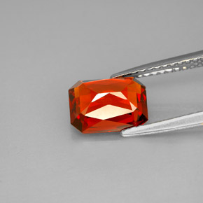 Granada espessartita vermelho natural 2,42ct, corte esmeralda, VVS-VS