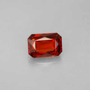 Granada espessartita Laranja Vermelho Natural 2.04ct, Corte Esmeralda, VVS-VS
