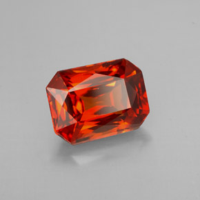 Granada espessartita laranja natural 2,50ct, corte esmeralda, VVS-VS