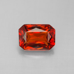 Granada espessartita Tangerina Natural 2.05ct, Corte Esmeralda, VVS-VS