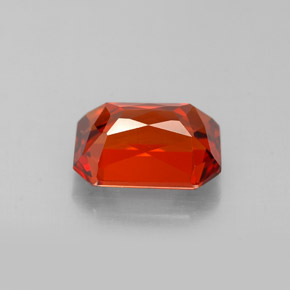 Granada espessartita Tangerina Natural 2.05ct, Corte Esmeralda, VVS-VS
