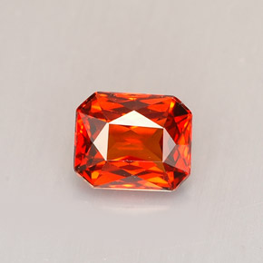 Granada espessartita laranja natural 1,40ct, corte esmeralda, VVS-VS
