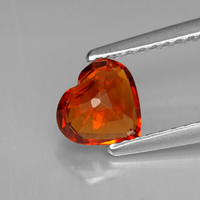Granada espessartita laranja natural 0,99ct, formato de coração, VS