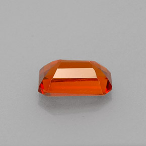 Granada espessartita laranja natural 0,71ct, corte esmeralda, VVS