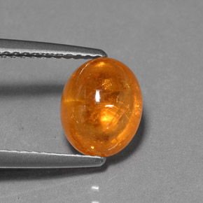 Granada espessartita laranja natural 3,69ct, corte oval, translúcido