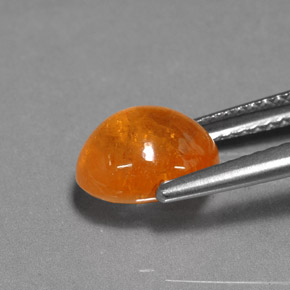 Granada espessartita laranja natural 3,69ct, corte oval, translúcido