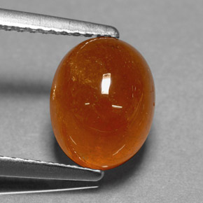 Granada espessartita laranja natural 4,46ct, corte oval, translúcido
