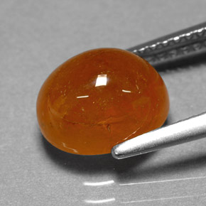 Granada espessartita laranja natural 4,46ct, corte oval, translúcido
