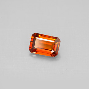 Granada espessartita laranja natural 0,91ct, corte esmeralda, VS