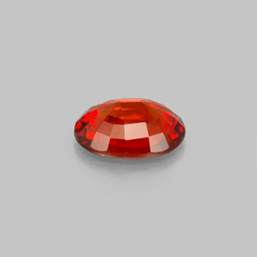 Granada espessartita vermelho natural 2,17ct, corte oval, VVS-VS