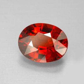 Granada espessartita vermelho natural 3,77ct, corte oval, VS