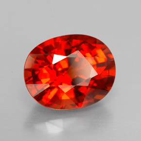 Granada espessartita vermelho natural 4,14ct, corte oval, VS