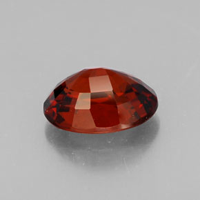Granada espessartita vermelho natural 2,73ct, corte oval, VVS