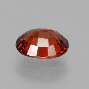 Granada espessartita vermelho natural 1,15ct, corte oval, VS