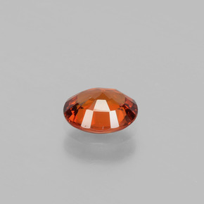 Granada espessartita Laranja Natural 0.77ct, Corte Oval, VVS