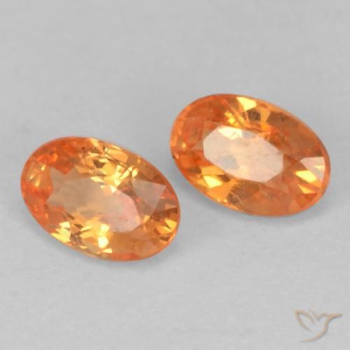 Pedras preciosas de Granada espessartita Laranja brilhante natural de 0.69 ct, oval, VS-SI