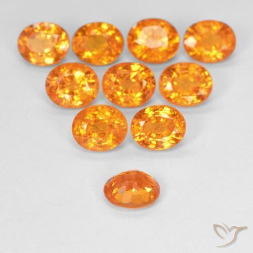 Granada espessartita Laranja Médio Natural 0.55ct, oval, VS