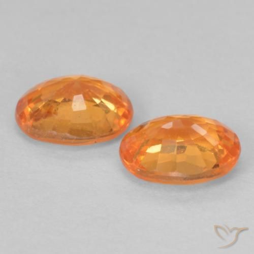 Pedras preciosas de Granada espessartita Laranja brilhante natural de 0.93 ct, oval, VS