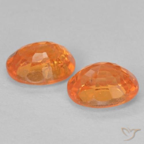 Pedras preciosas de Granada espessartita Laranja brilhante natural de 0.99 ct, oval, VS