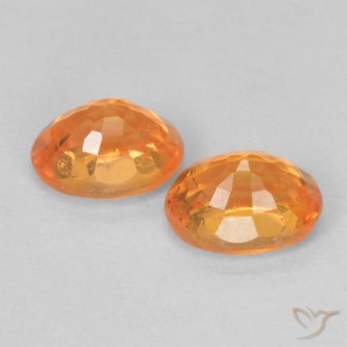 Pedras preciosas de Granada espessartita Laranja brilhante natural de 0.55 ct, oval, VVS-VS