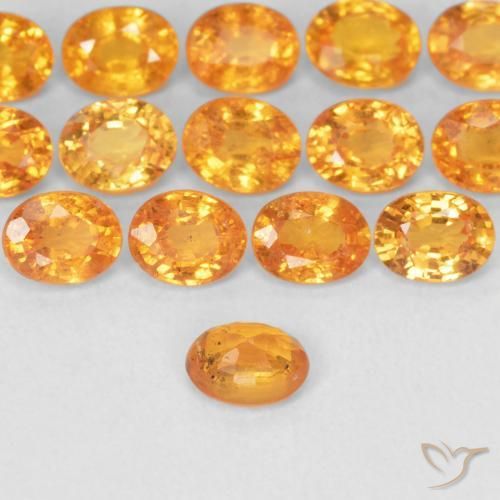 Granada espessartita Laranja Médio Natural 0.28ct, oval, VS