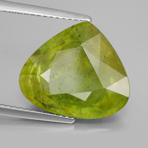 Esfena verde natural 10,16ct, formato de pêra, SI