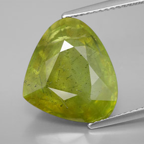 Esfena verde natural 10,16ct, formato de pêra, SI