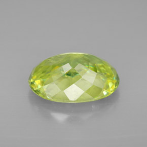 Esfena verde natural 3,86ct, corte oval, SI