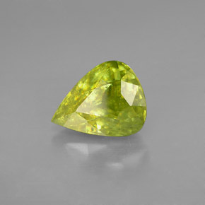 Esfena verde natural 2,47ct, formato de pêra, SI