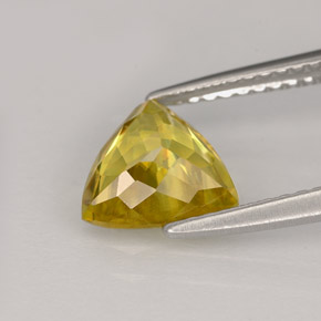 Esfena amarelo natural 1,46ct, trillion, VS-SI