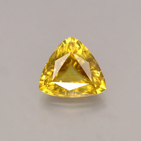 Esfena amarelo natural 0,94ct, trillion, VS