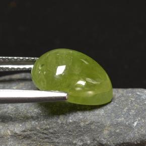 Esfena verde natural 6,90ct, formato de pêra, translúcido