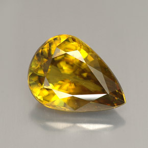 Esfena amarelo natural 3,46ct, formato de pêra, VVS