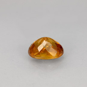Esfena laranja natural 0,99ct, corte oval, VS