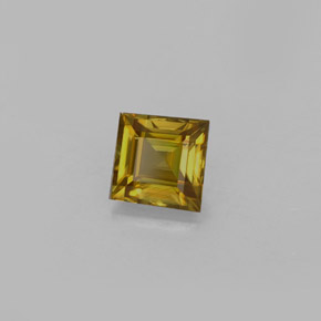 Esfena amarelo natural 0,68ct, quadrado, VS