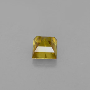 Esfena amarelo natural 0,83ct, quadrado, VS