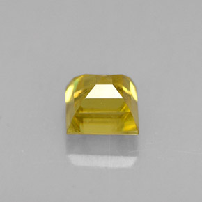Esfena ouro natural 0,64ct, quadrado, VS-SI