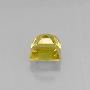 Esfena amarelo natural 0,35ct, quadrado, VS