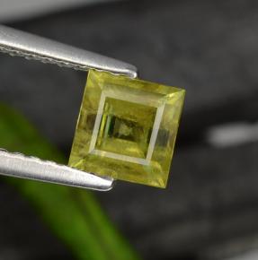 Esfena amarelo natural 0,76ct, quadrado, VS-SI